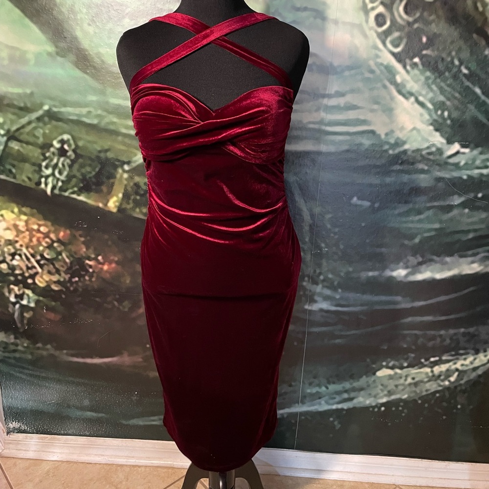2XL Oblong Box Shop velvet pencil dress with caplet